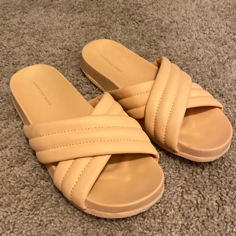 American Eagle slippers